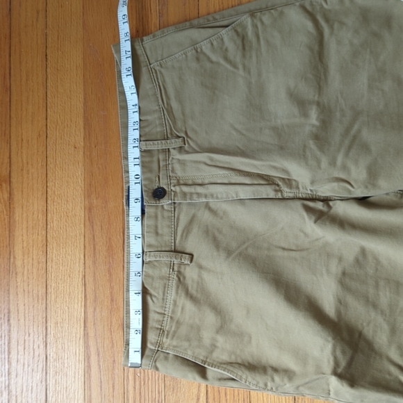 Gap men's khaki shorts size 34 - Picture 4 of 6